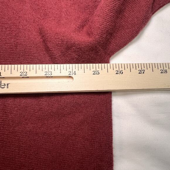 Garnet Hill Oversized Turtleneck Sweater Size S Maroon Goji Berry Wool Cashmere - Picture 10 of 15